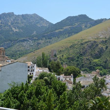 Appartement Alojamiento Cazorla Deluxe Extérieur photo
